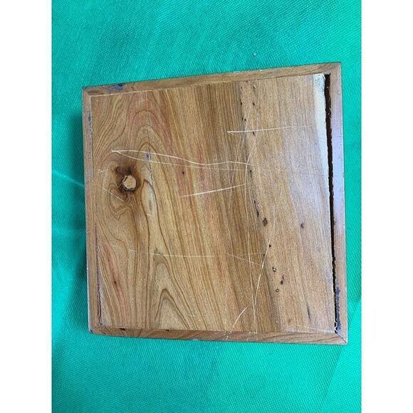 Wood Keepsake Jewelry Box Inlaid Shell Mosiac Hinged Box 4"x4" EUC - Picture 6 of 9